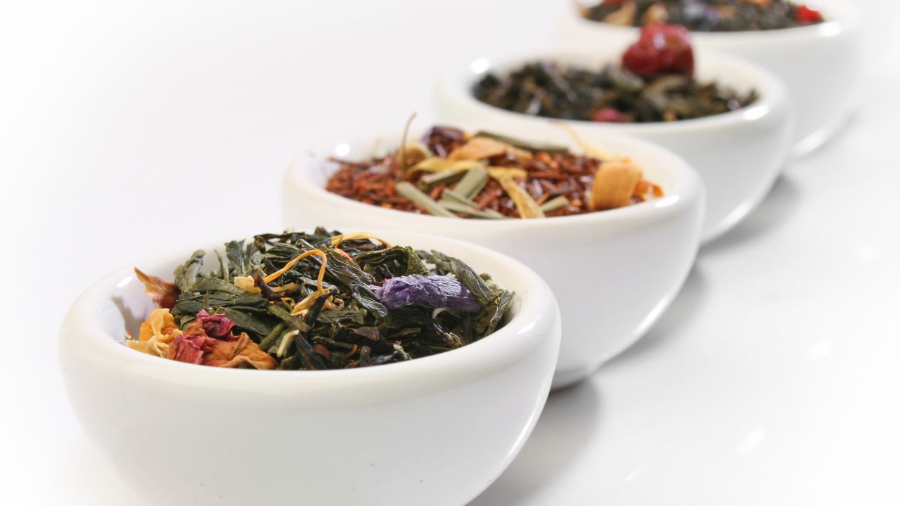 Cómo preparar un blend de té casero