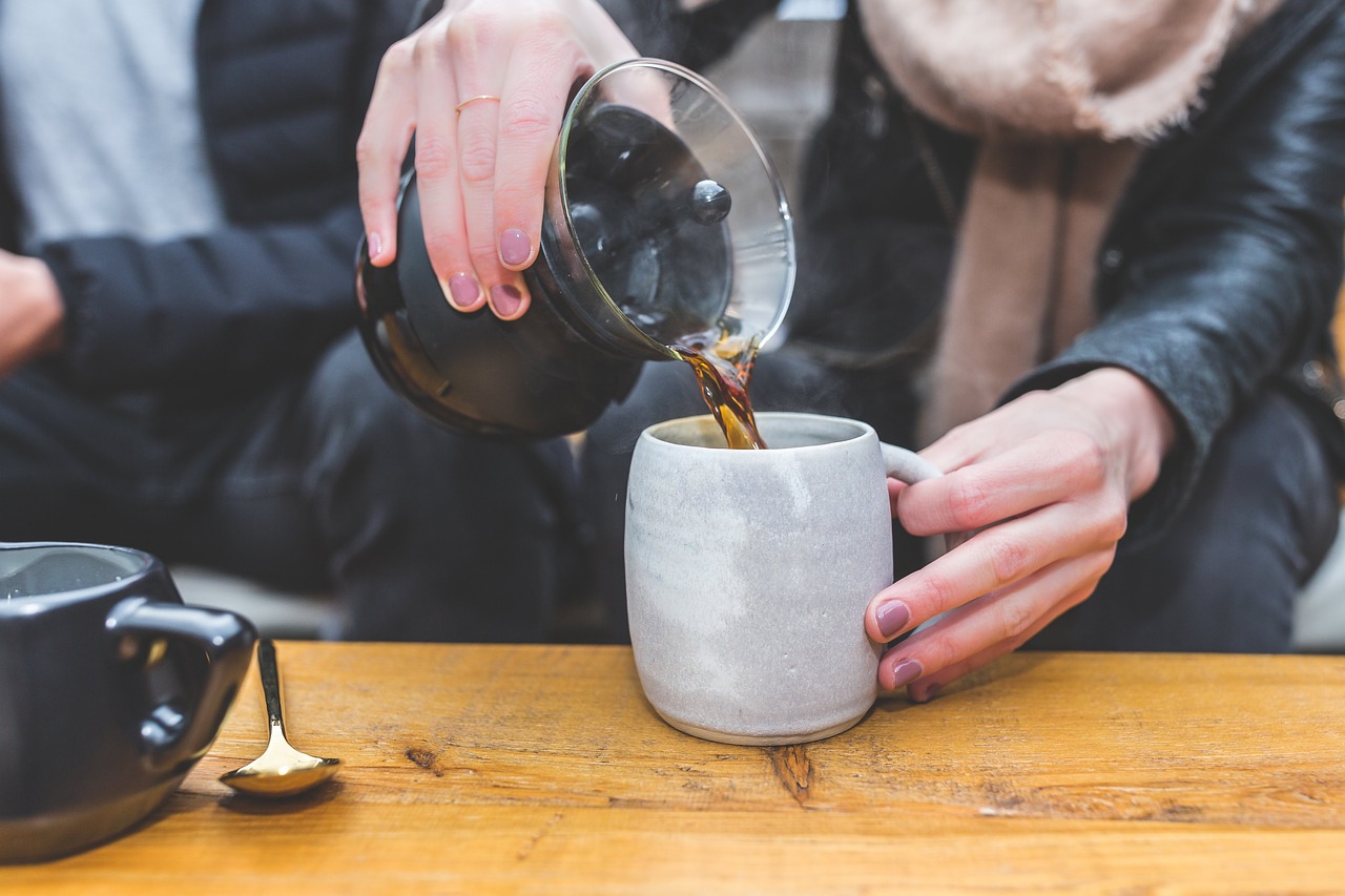 ¿Cómo se prepara un café en casa?