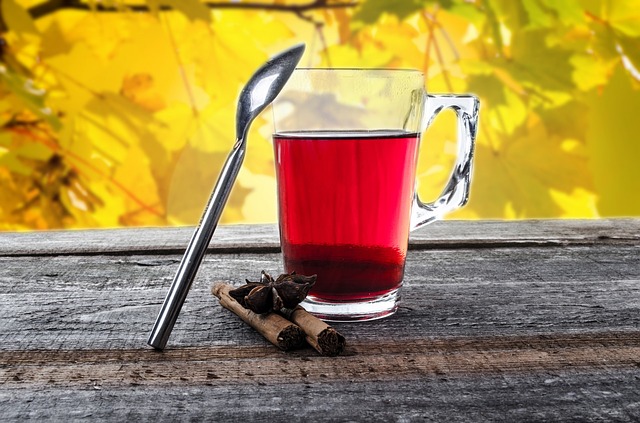 Vantaggi di prendere tè o infuso al mattino